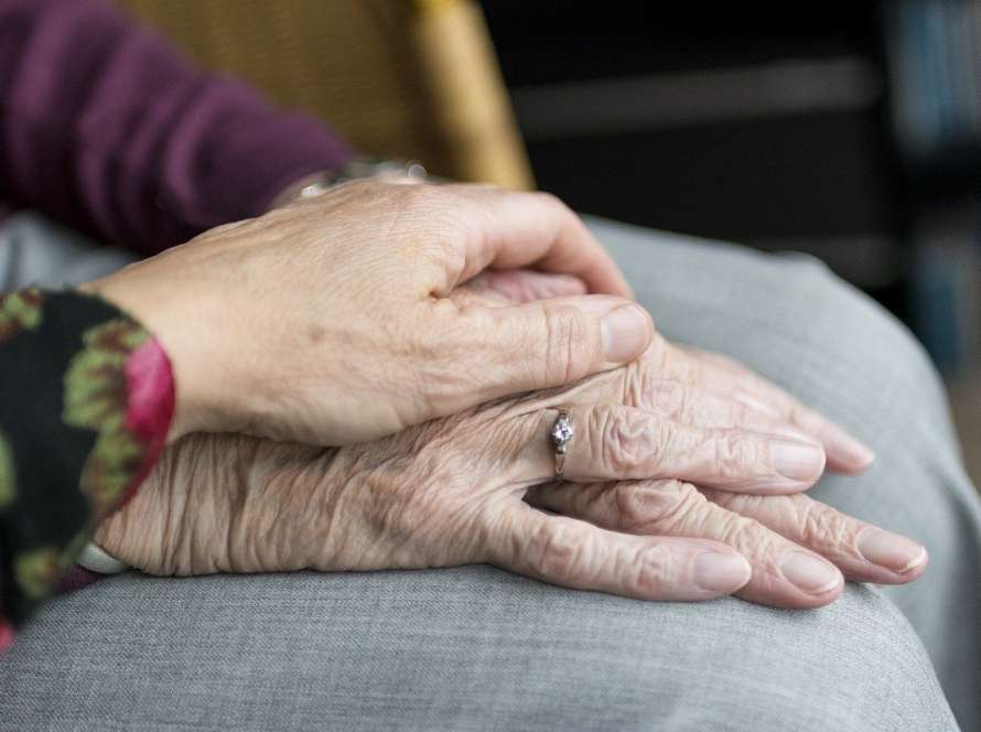 hands, old, old age-2906458.jpg